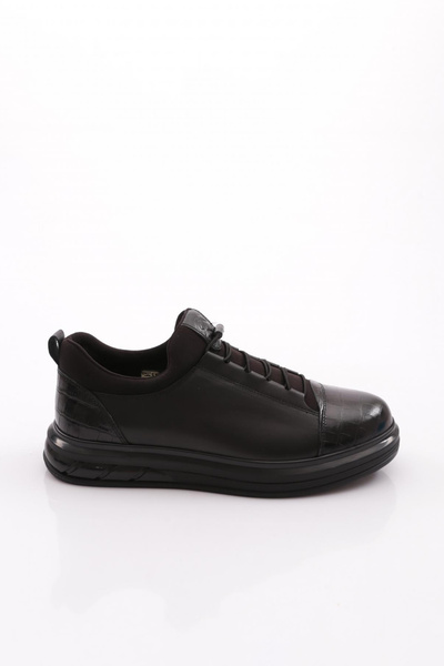 DGN 2045 Men's Flat Sole Sneakers