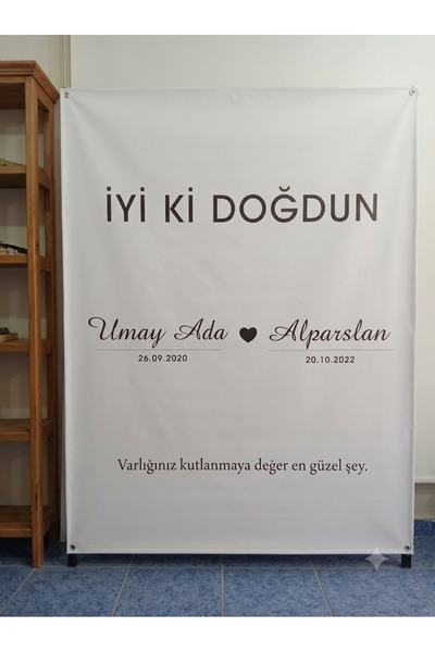 Doğum Günü Konsept Afiş – Çift İsimli & Tarihli Fotoğraf Çekim Brandası