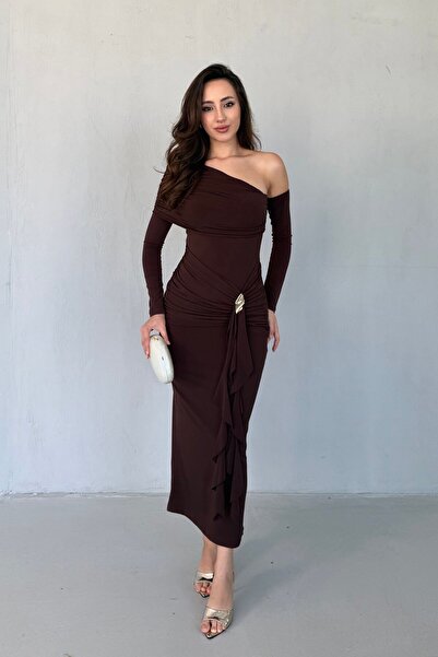 Serica Moda Rochie maro cu un singur umăr, cu detaliu cu cataramă și mânecă l...