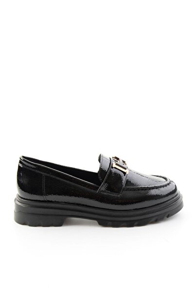 Bambi Siyah Kırışık Rugan Kadın Loafer Ayakkabı K01997011312