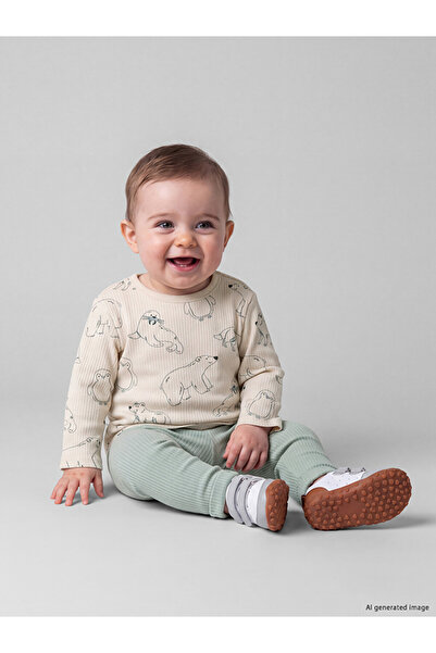 LC Waikiki Rmz Gi̇yi̇m Farkiyla Embroidered Baby Boy T-Shirt and Leggings