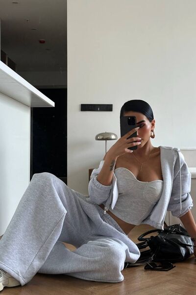 AVEN WOMAN Kapşonlu Straplez Croplu Oversize 3 Lü Şardonlu Eşofman Takımı