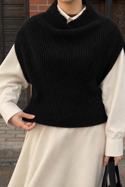 Lintersia Women's Turtleneck Fuzzy Soft Textured Knit Sweater