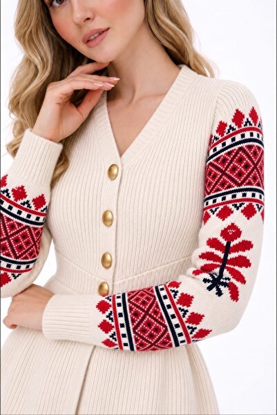 ZERELLE COLLECTİON كارديجان تريكو من كادي بأكمام مزينة بأزرار وتفاصيل أنيقة ل...