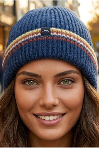 Uniquetrenders قبعة شتوية محبوكة مخططة وقابلة للطي للنساء