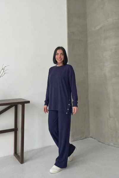 soft&basic Relaxed Fit Long Sleeve Side Snap Closure Premium Soft Fabric Tracksuit Set