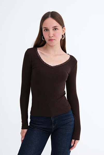 Addax Lace Collared Modal Blouse P06099