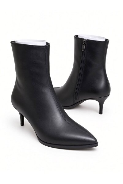 perry shoes MERLY Kadın Siyah Cilt Sivri Burun Fermuarlı İnce Topuklu Kısa Bo...