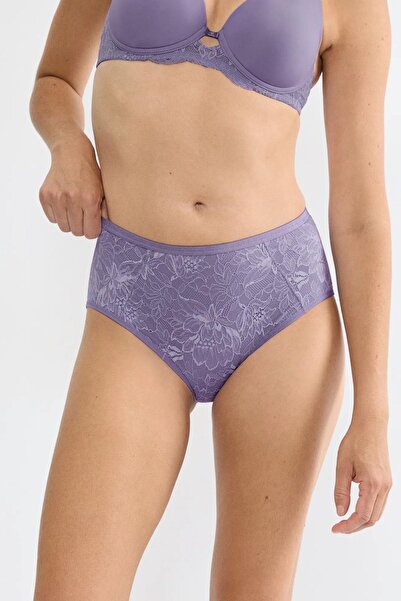 Triumph Amourette Charm T Maxi02 36