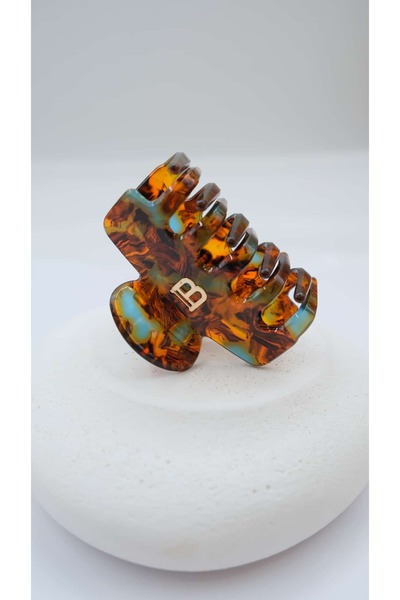 Jerie Medium Size Design Latch Buckle