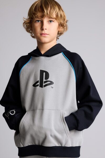 DeFacto Playstation Oversize Stand Collar Printed Kangaroo Pocket Sweatshirt ...