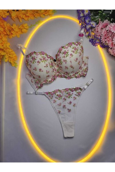 Kadın Pembe Çiçek Nakışlı Destekli Balenli Sütyen ve String Külot Takımı – 2’li İç Giyim Seti 🌸