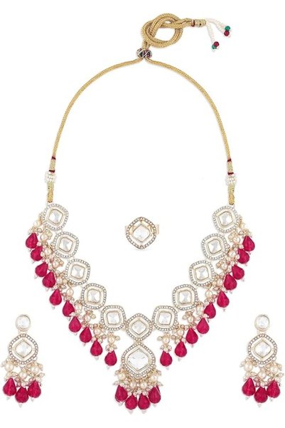 ZAVERI PEARLS طقم قلادة وأقراط وخاتم مزين بالخرز الوردي والأحجار المتلألئة لل...