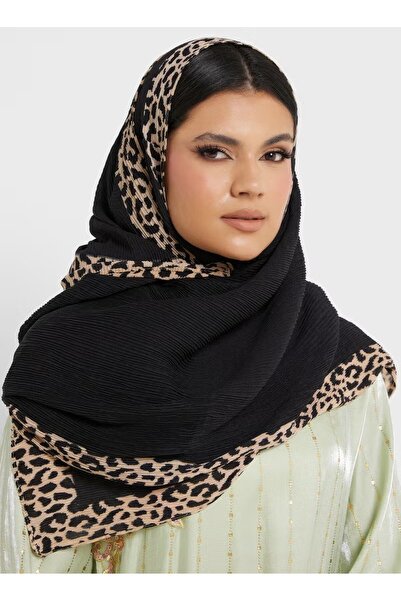 Take Two By Styli Black Pleated Hijab With Leopard Print Trim