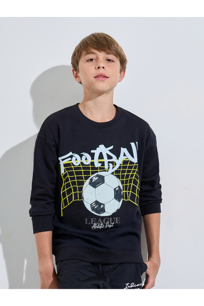 Styli Teen Boys Black Football Print Regular Fit Sweatshirt