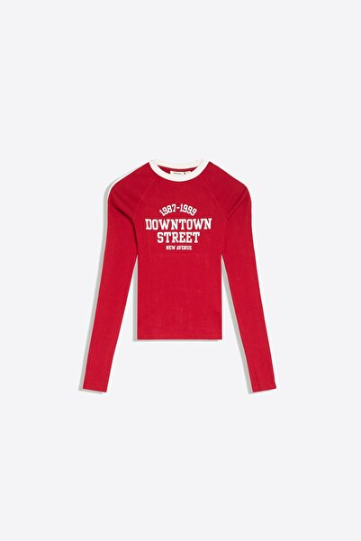 Bershka Kontrast baskılı uzun kollu tişört