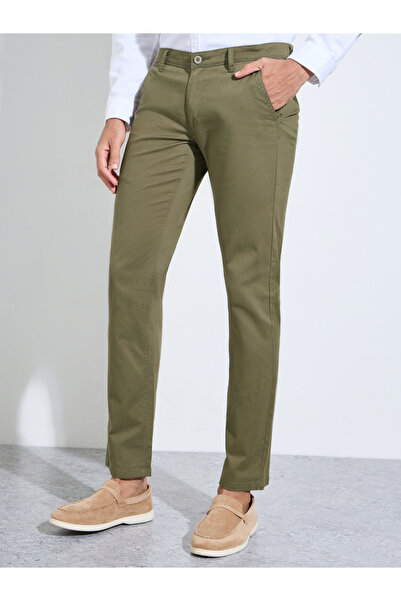 Styli Olive Solid Regular Fit Chino Trousers