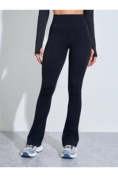 Styli Black Solid High-Waist Flare Active Pants