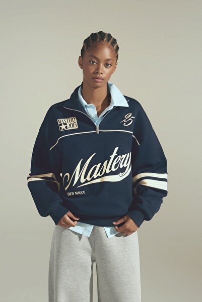 Bershka Yarım fermuarlı baskılı sweatshirt