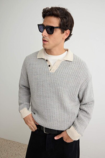TRENDYOL MAN Taş Casual Regular Polo Yaka Dokulu Triko Kazak TMNAW25KZ00007