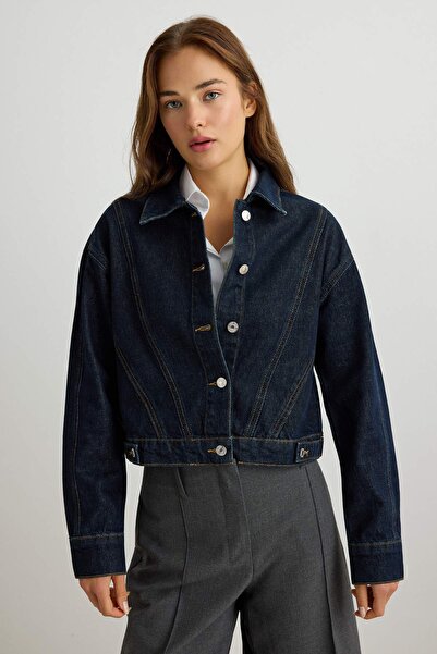 TRENDYOLMİLLA Koyu Mavi Dikiş Detaylı Trucker Denim Ceket TWOAW27CE00043