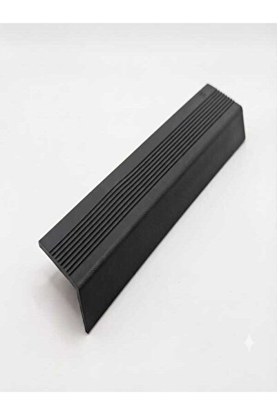 Ehil Siyah Renk Pvc Merdiven Burunluğu