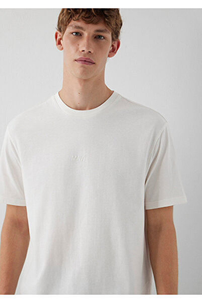 Mavi Logo Ekru Basic Tişört Relaxed Fit / Rahat Kesim 0613093-70134