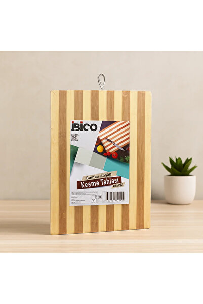 SS HOME CONCEPT Bamboo Cutting Board 18X28X1.3 cm (with Metal Handle)