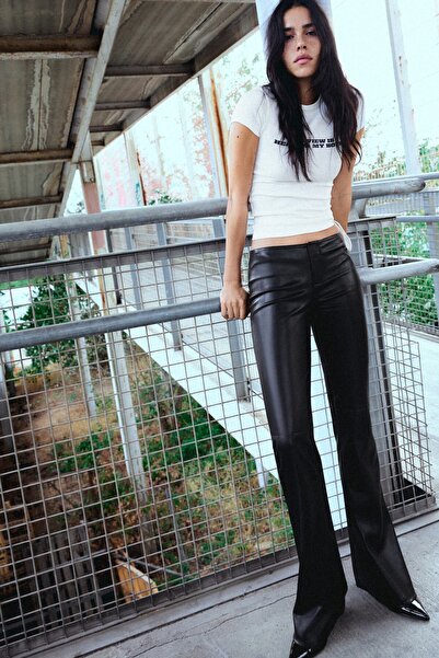 Bershka Düz bel suni deri slim fit pantolon