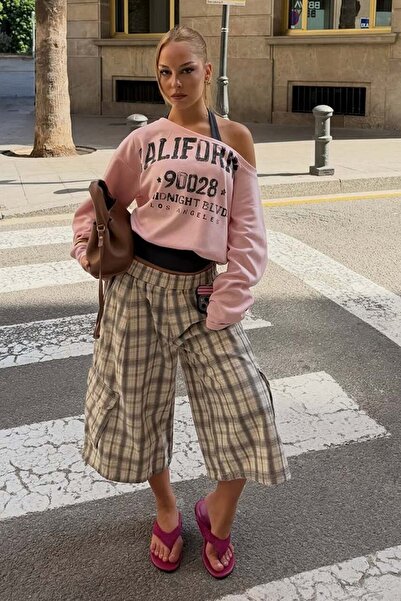 Bershka Asimetrik çift yakalı sweatshirt