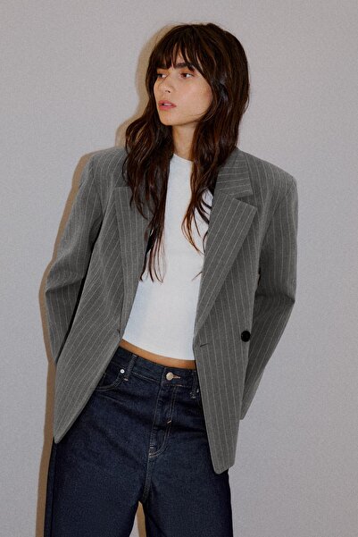 Bershka Arkası pensli blazer