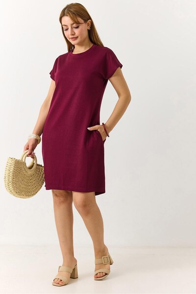 Juuuj Burgundy Stretchy Textured Crew Neck Short Sleeve Regular Cut Midi Dres...