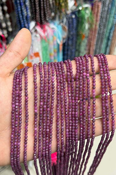 Uçar Doğaltaş Yakut Taşı Küre Küre Kristal Kesim Parlak 3mm Doğal Taş Dizi