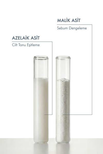 The Purest Solutions Purifying and Revitalizing Powder Cleanser with Fruit Acids for All Skin 55 Gr