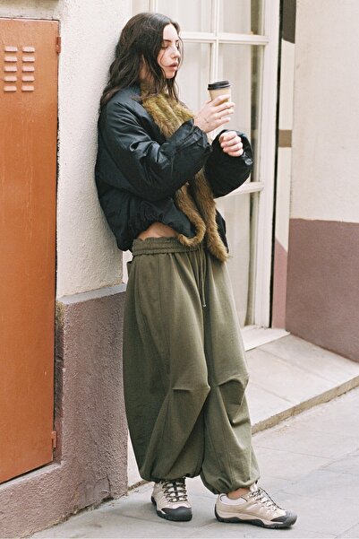 Stradivarius Stoperli balon jogger pantolon