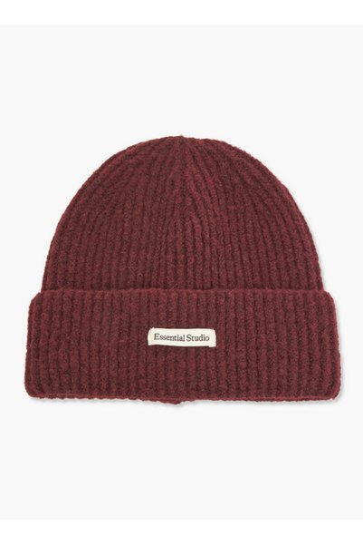 FAV Ribbed Beanie