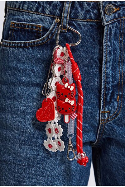 it's basic Multi-Colored Cat and Heart Detailed Multi-Object Design Charm Key...
