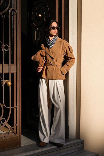 Beauty Omelette Camel Vatkalı Kısa Trenchcoat