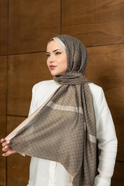 Arwella Gümüş Işıltılı %30 İpek Şal - Vizon