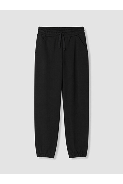 LC Waikiki Shining Store Παρουσιάζει το Sparkly Choices Beli Corded Jogger Sw...