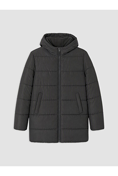 LC Waikiki Hooded puffer jacket for boys