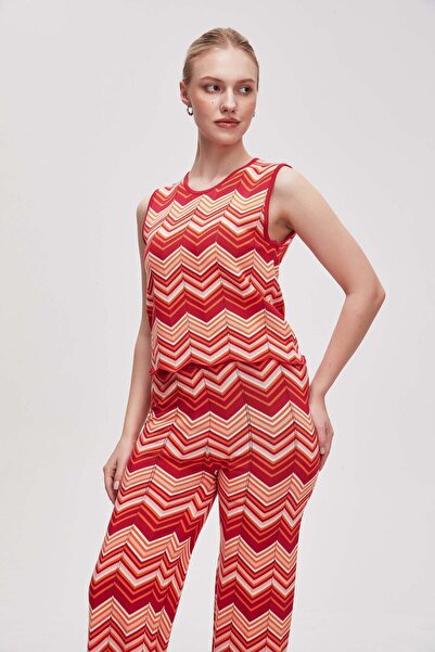 Livia Women's Mid-Length Patterned Sleeveless Blouse