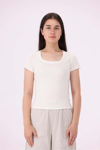 Livia Women's Plain Half-Sleeve Top