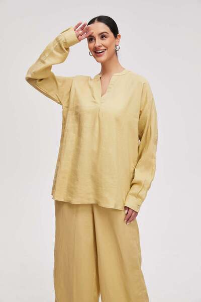 Livia Women's Waist-Length Plain Long-Sleeve Top
