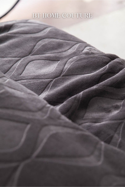 Apricitas HOME Double Mercy Anthracite Embossed Pattern Blanket