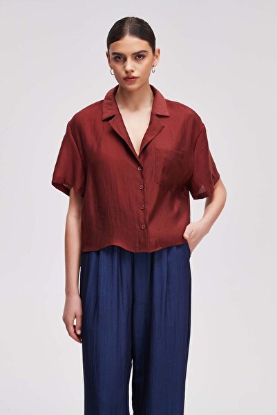 Livia Women's Plain Half-Sleeve Shirt