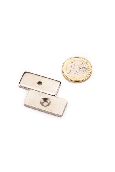 Magnitech Μεταλλική Πλάκα Στήριξης 30x14x3mm με Υποβαθμισμένη Τρύπα