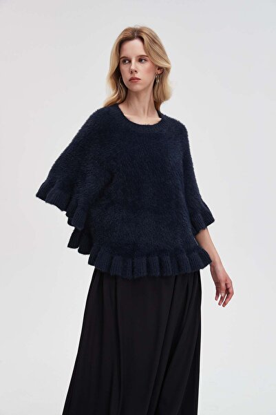 Livia Women's Faux-Fur Ruffle-Detail Three-Quarter-Sleeve Pullover