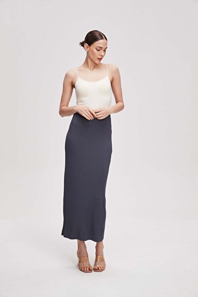 Livia Women's Midi Plain Knit Skirt