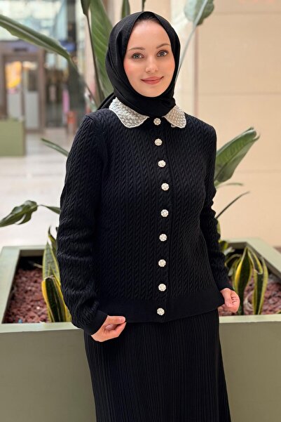 Ghisa Knitwear Cardigan with Pearl Embellished Collar and Pearl Buttons